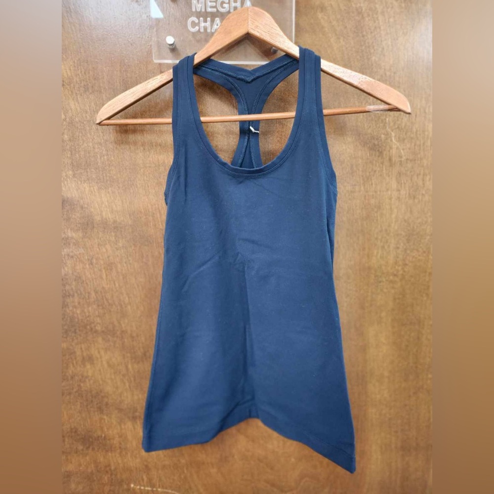 Woman’s Size 2 Lululemon Tank